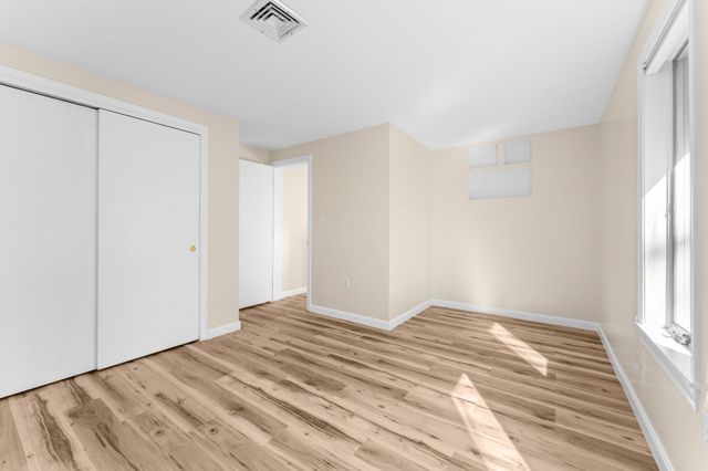 51 Goodnow Ln, Framingham, MA 01702