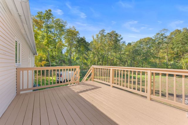 51 Goodnow Ln, Framingham, MA 01702