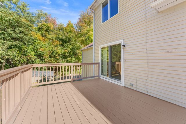 51 Goodnow Ln, Framingham, MA 01702