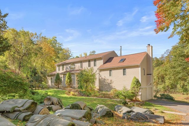 51 Goodnow Ln, Framingham, MA 01702