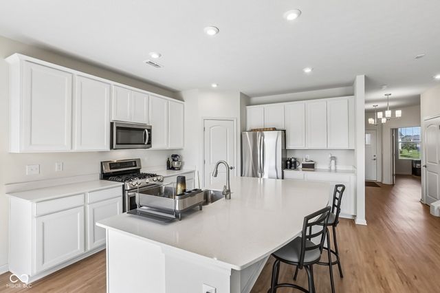 6910 Seattle Slew Drive, Whitestown, IN 46075