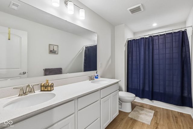 6910 Seattle Slew Drive, Whitestown, IN 46075