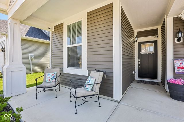 6910 Seattle Slew Drive, Whitestown, IN 46075
