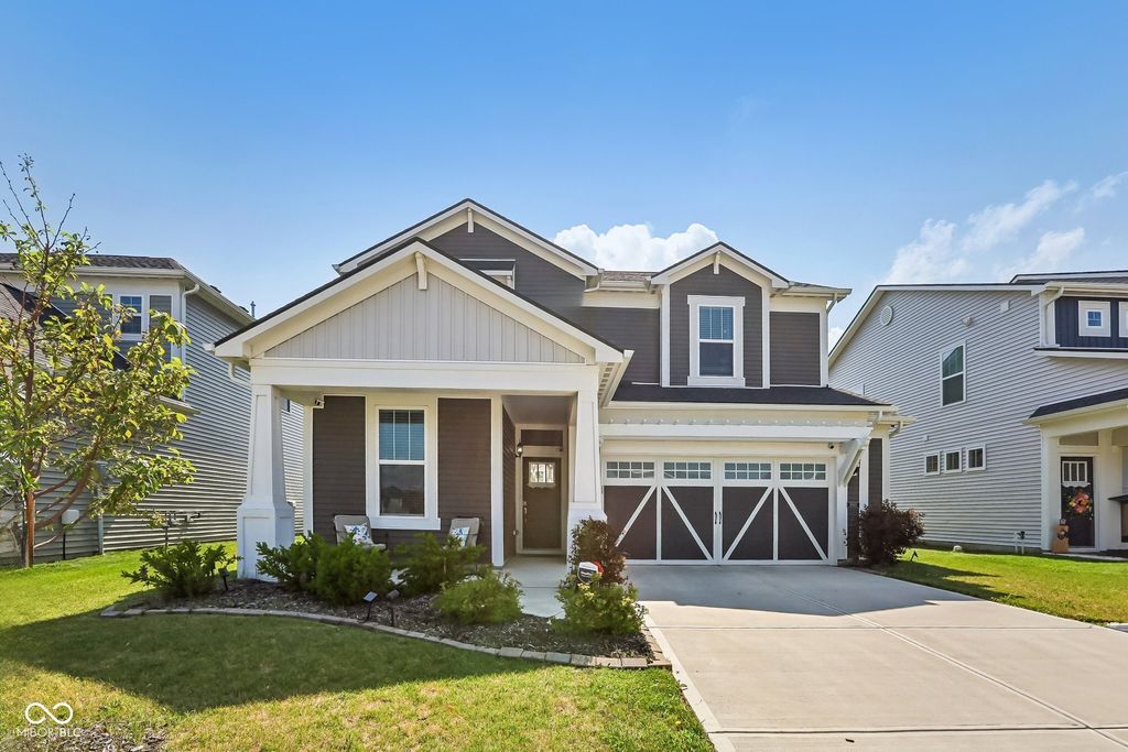 6910 Seattle Slew Drive, Whitestown, IN 46075