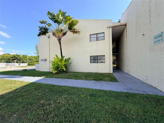10350 SW 220th St 143, Cutler Bay, FL 33190