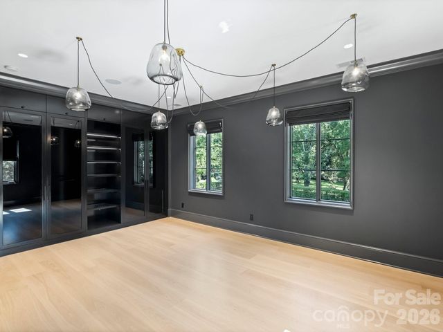 600 Hermitage Road, Charlotte, NC 28207