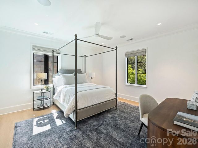 600 Hermitage Road, Charlotte, NC 28207