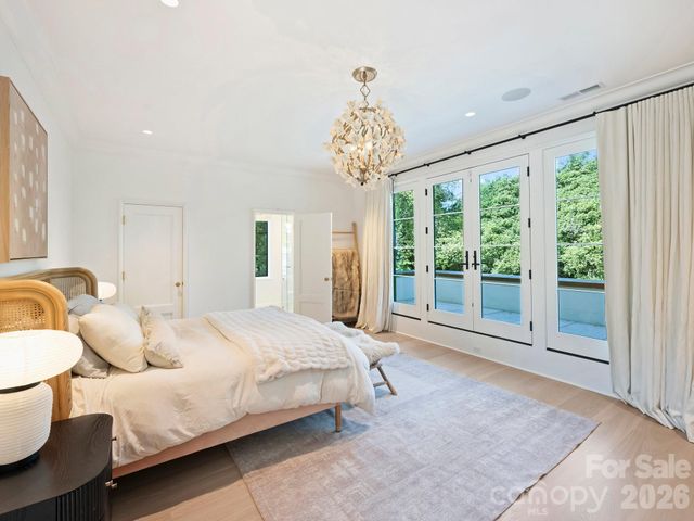 600 Hermitage Road, Charlotte, NC 28207