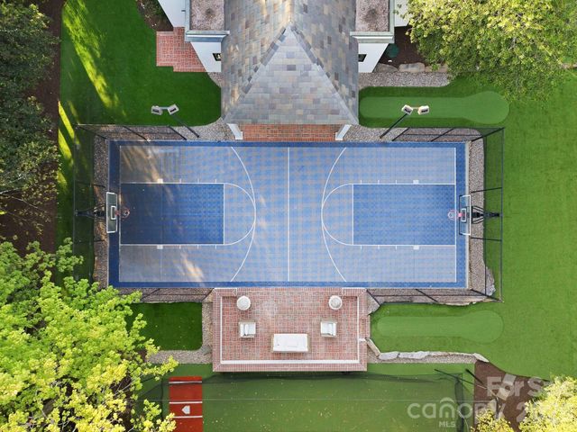 600 Hermitage Road, Charlotte, NC 28207