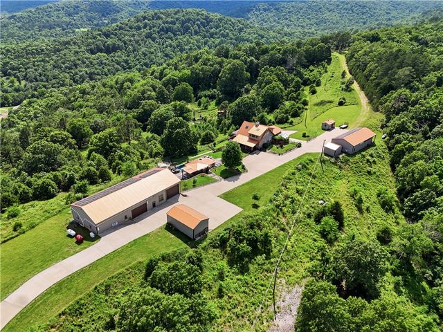 538 Madison 1555, Eureka Springs, AR 72632
