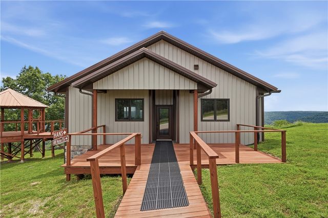 538 Madison 1555, Eureka Springs, AR 72632