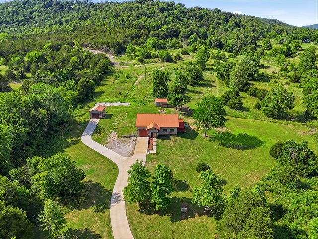 538 Madison 1555, Eureka Springs, AR 72632