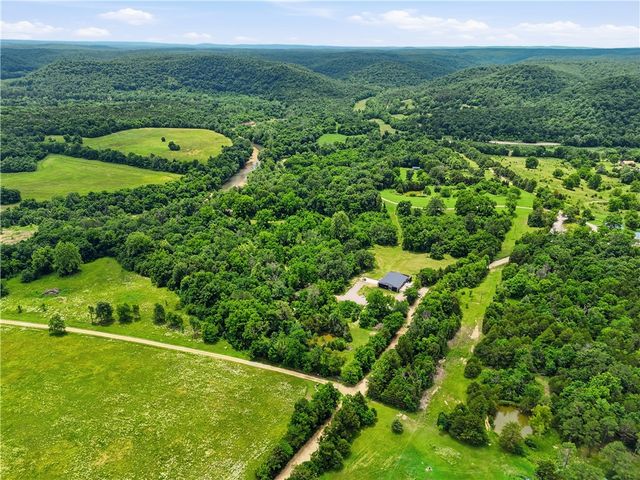 538 Madison 1555, Eureka Springs, AR 72632