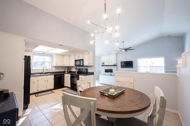 5257 Pine Hill Drive, Noblesville, IN 46062