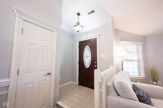 5257 Pine Hill Drive, Noblesville, IN 46062