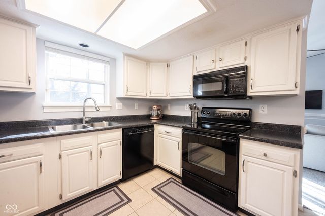 5257 Pine Hill Drive, Noblesville, IN 46062