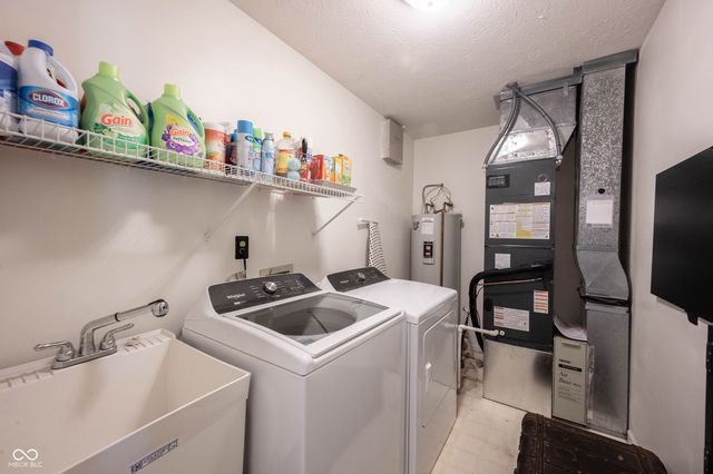 5257 Pine Hill Drive, Noblesville, IN 46062