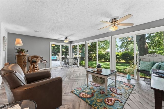 2500 Hume Street NW, North Canton, OH 44720