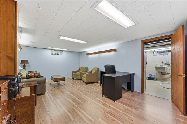 2500 Hume Street NW, North Canton, OH 44720