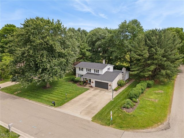 2500 Hume Street NW, North Canton, OH 44720