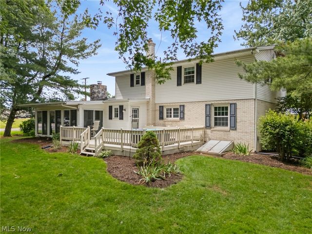2500 Hume Street NW, North Canton, OH 44720