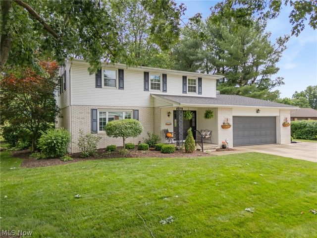 2500 Hume Street NW, North Canton, OH 44720