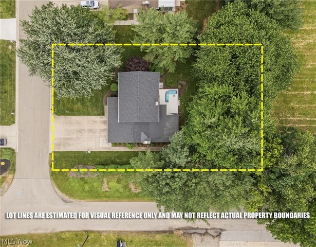2500 Hume Street NW, North Canton, OH 44720