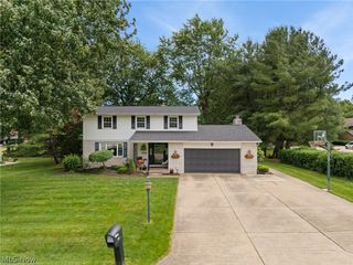 2500 Hume Street NW, North Canton, OH 44720