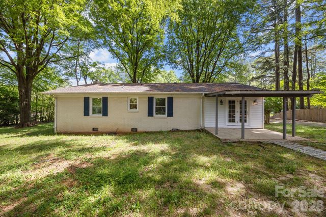 19041 Davidson Concord Road, Davidson, NC 28036