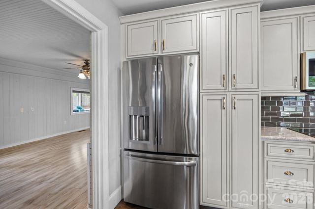 19041 Davidson Concord Road, Davidson, NC 28036