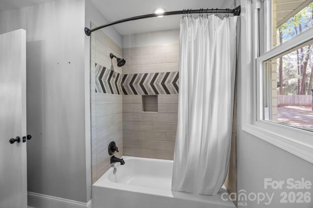 19041 Davidson Concord Road, Davidson, NC 28036