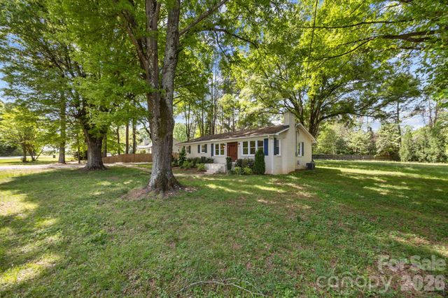 19041 Davidson Concord Road, Davidson, NC 28036