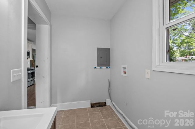 19041 Davidson Concord Road, Davidson, NC 28036