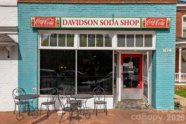 19041 Davidson Concord Road, Davidson, NC 28036