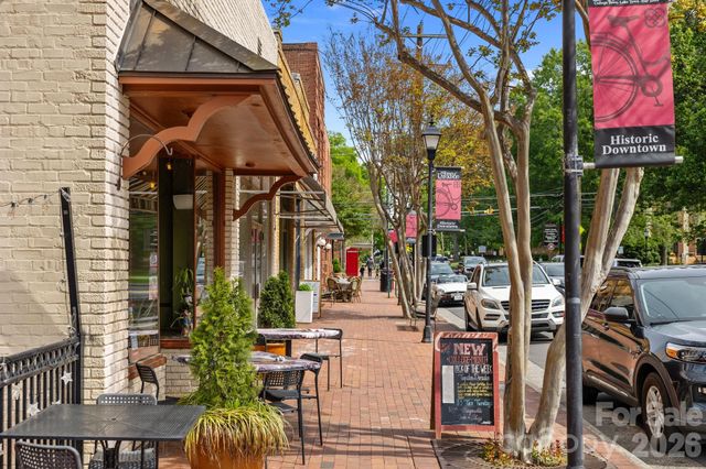 19041 Davidson Concord Road, Davidson, NC 28036
