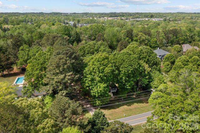 19041 Davidson Concord Road, Davidson, NC 28036