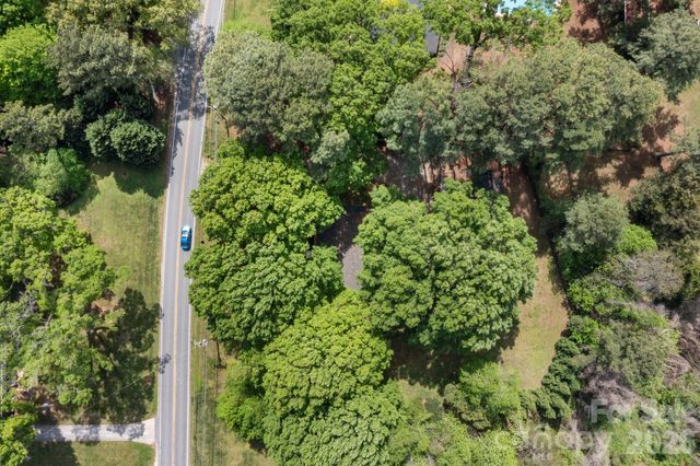 19041 Davidson Concord Road, Davidson, NC 28036