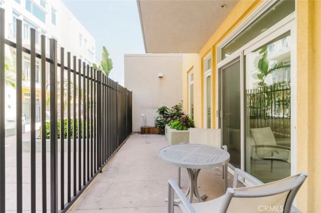 250 N First Street 326, Burbank, CA 91502