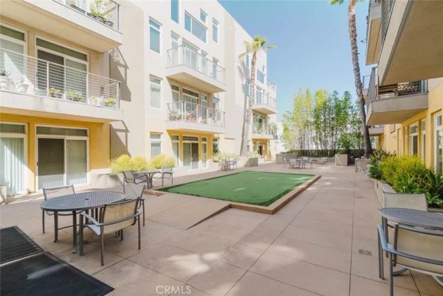 250 N First Street 326, Burbank, CA 91502