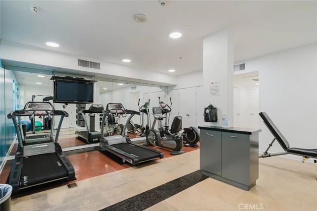 250 N First Street 326, Burbank, CA 91502