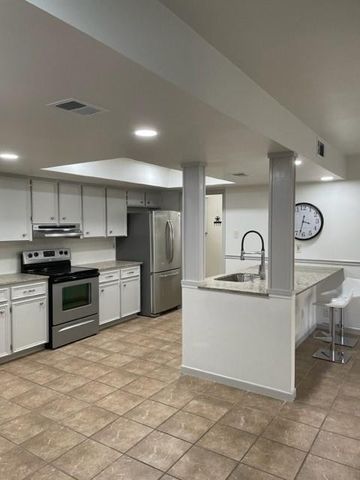 5813 BACK CT, Austin, TX 78731