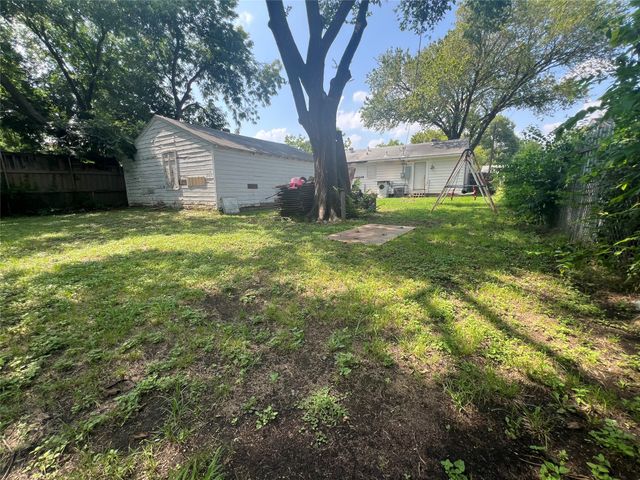 8810 Eldon Drive, Dallas, TX 75217