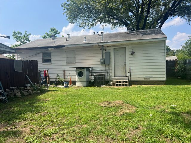 8810 Eldon Drive, Dallas, TX 75217