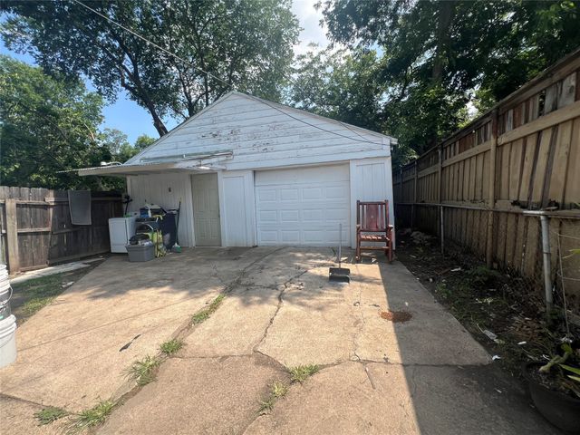 8810 Eldon Drive, Dallas, TX 75217