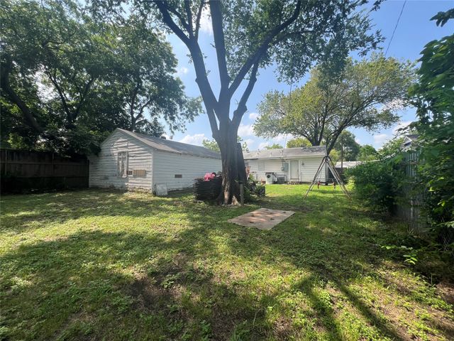 8810 Eldon Drive, Dallas, TX 75217