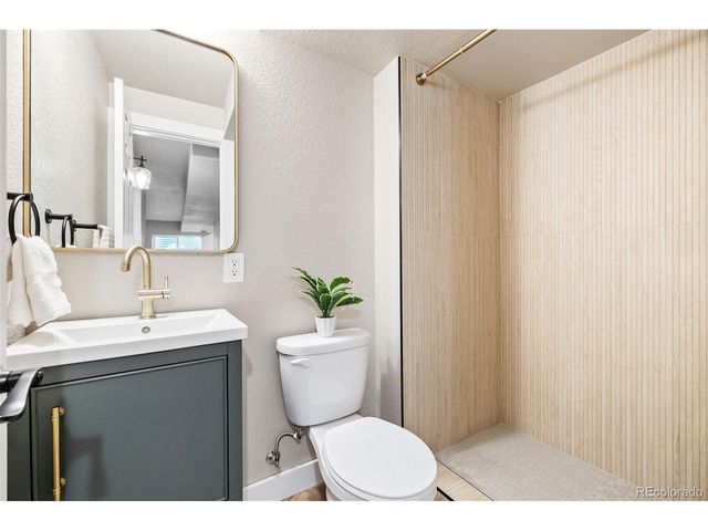 2815 Richmond Dr, Colorado Springs, CO 80922