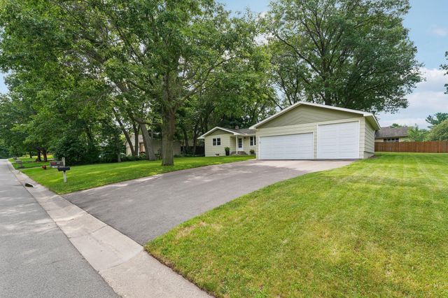 2324 130th Avenue NW, Coon Rapids, MN 55448