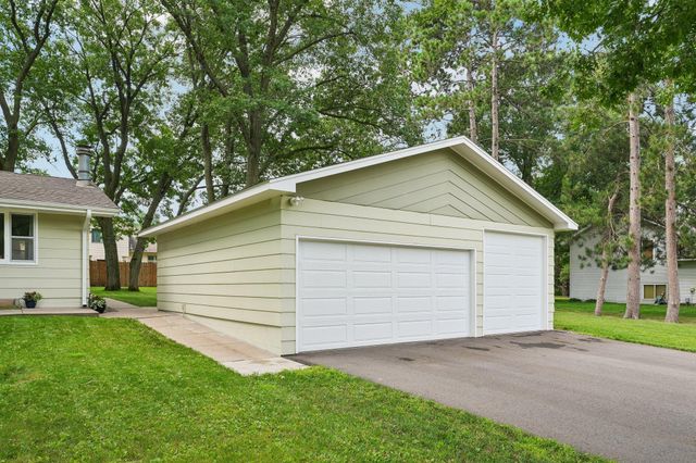 2324 130th Avenue NW, Coon Rapids, MN 55448