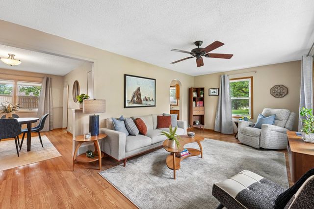 2324 130th Avenue NW, Coon Rapids, MN 55448