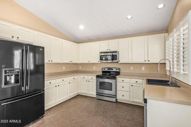 295 W Goldfinch, Chandler, AZ 85286